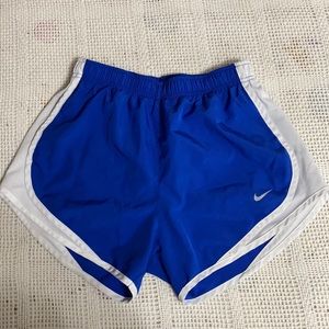 Athletic shorts